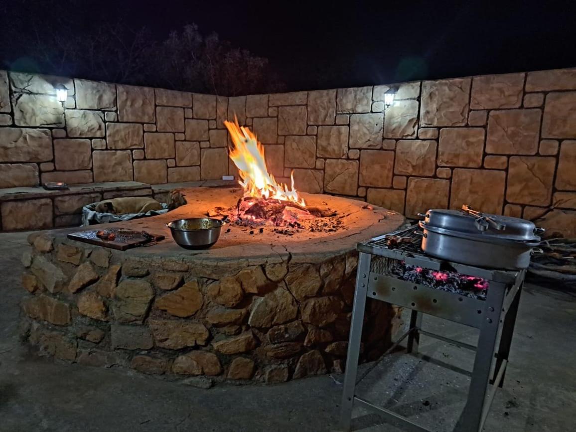 5 Sleeper Bushcamp Chalet Hartbeespoort Exteriér fotografie